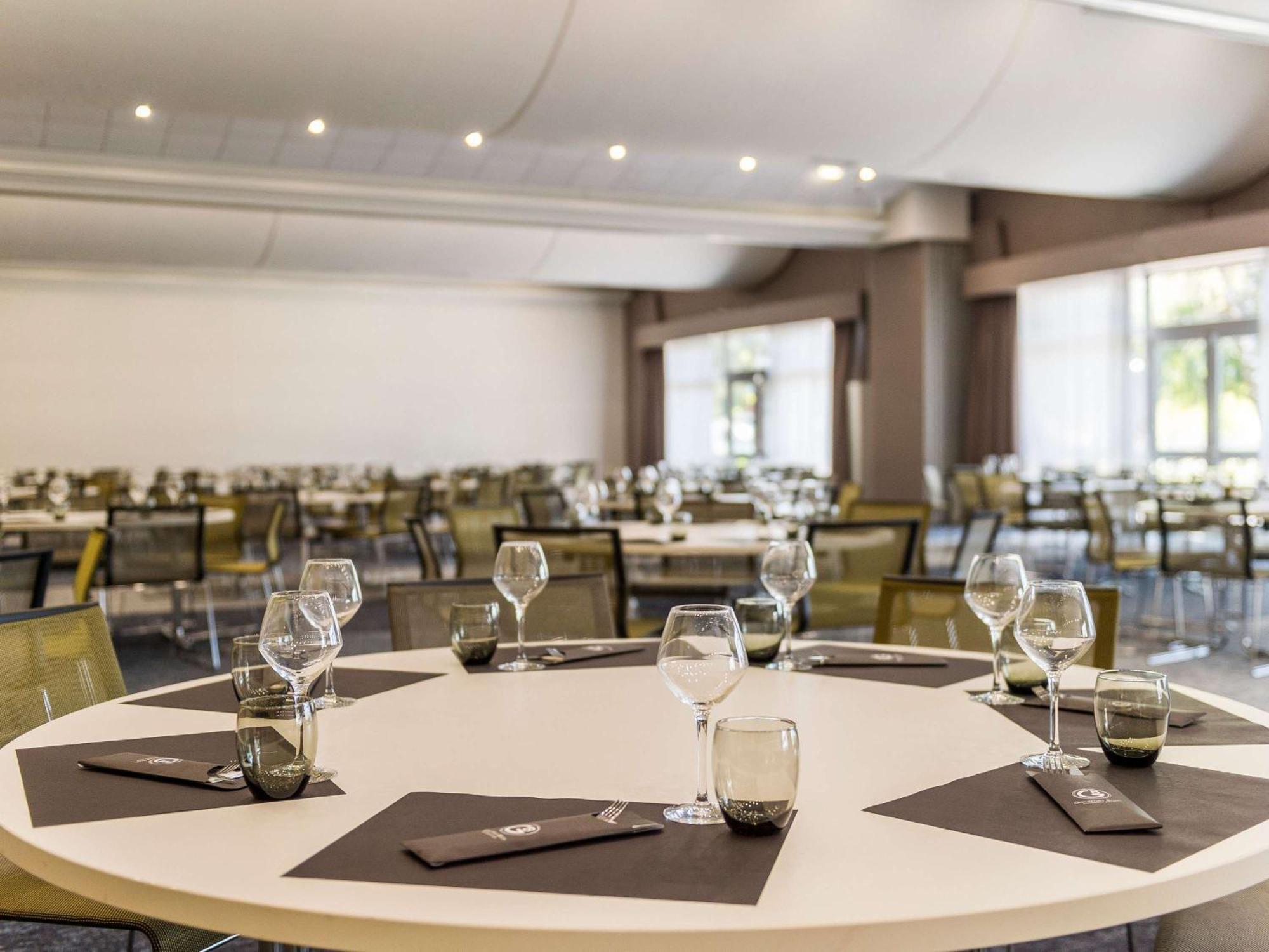 Novotel Lyon Bron Meeting & Events Extérieur photo