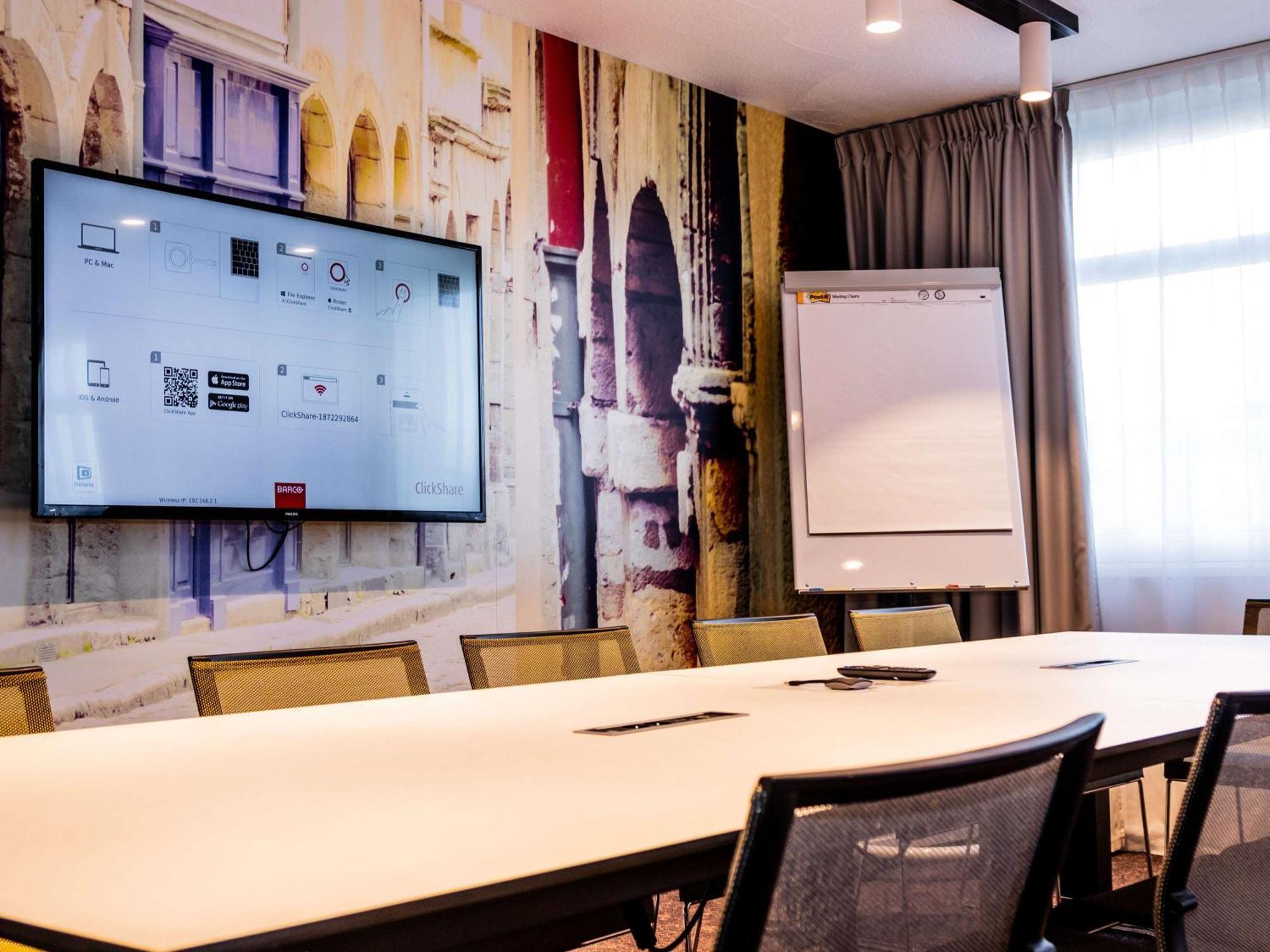 Novotel Lyon Bron Meeting & Events Extérieur photo